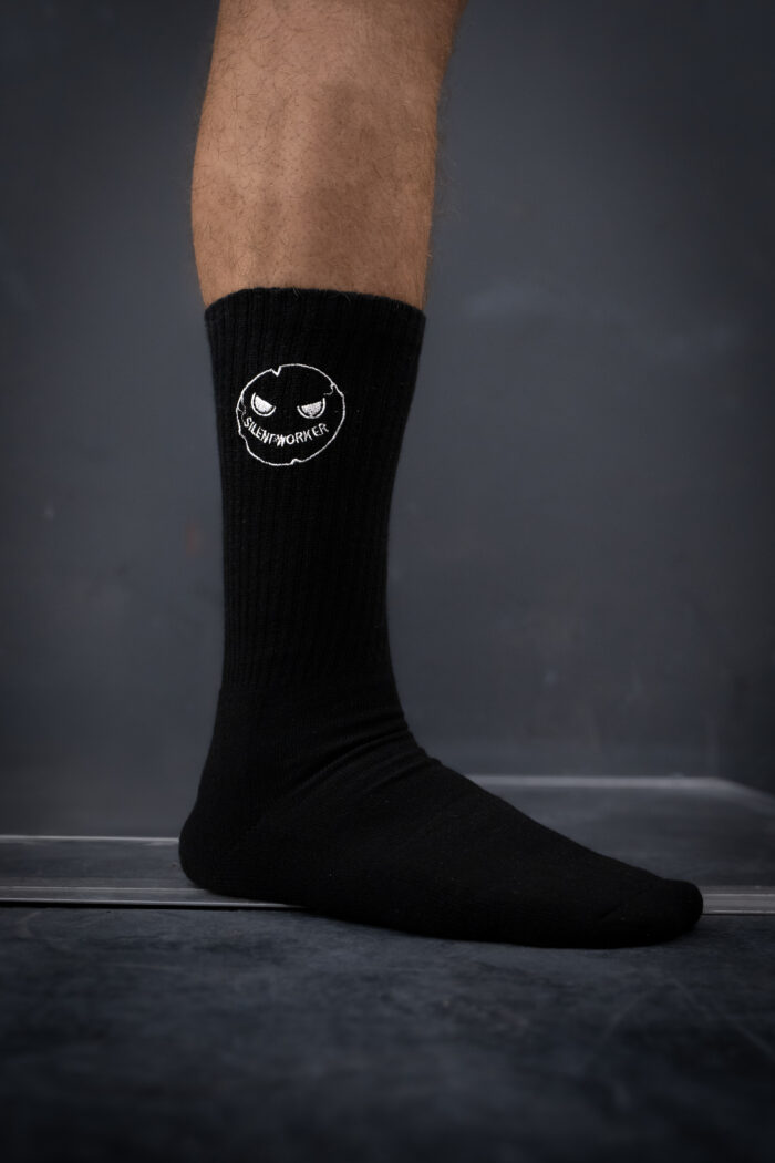 MID BLACK – Image 2